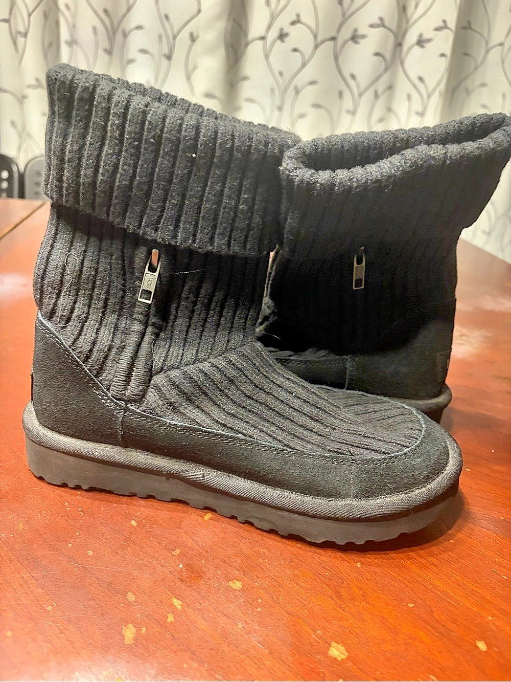 UGG Qori Rib Knit Boot Women's Black US 5